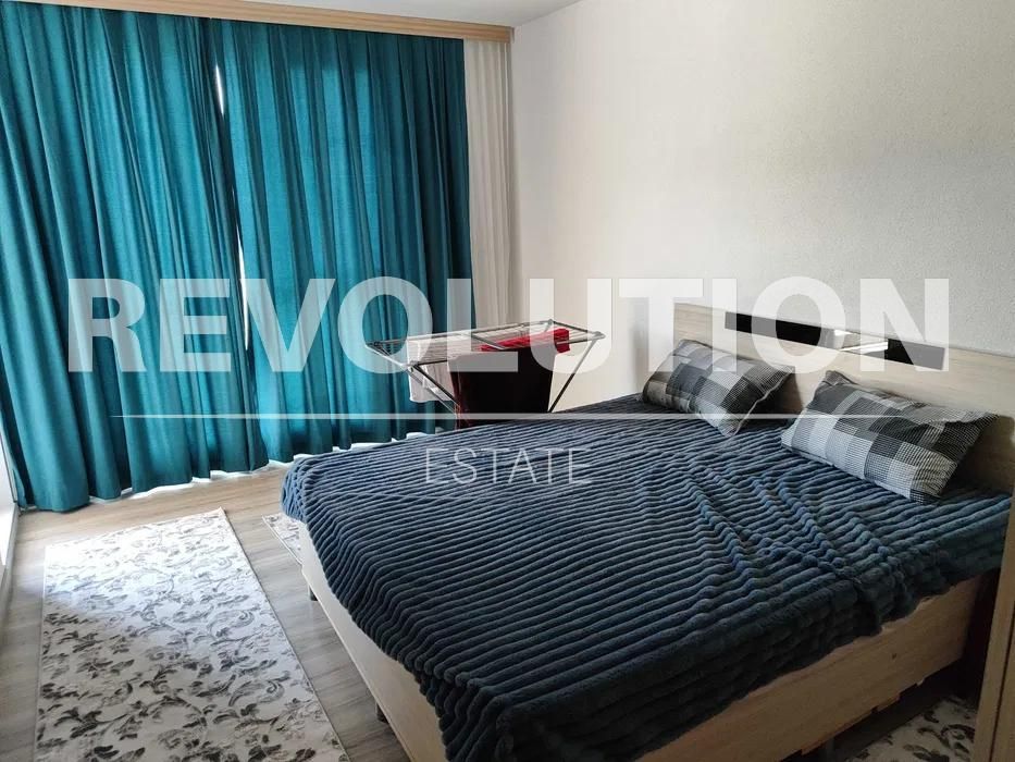 Дава се под наем Тристаен апартамент в Варна, Възраждане 1 - 85 кв.м за 500 € - Снимка #2