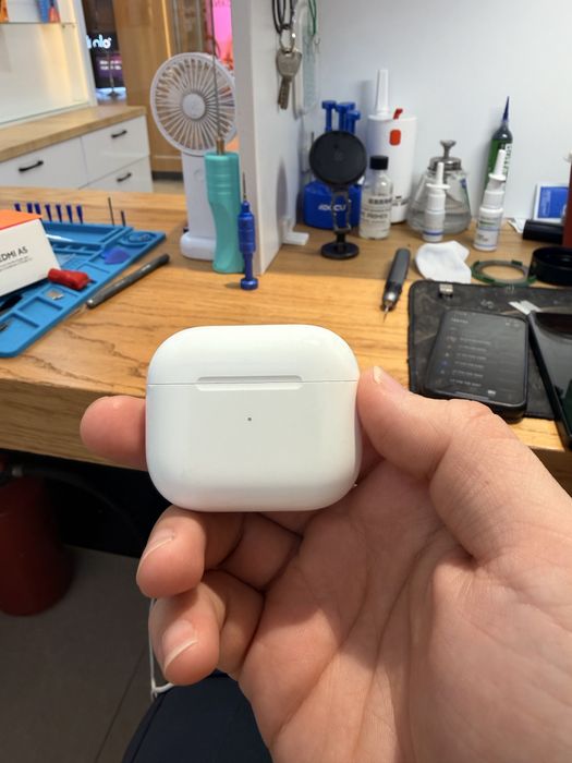 Marshll v , Galaxsy Buds3, Airpods3