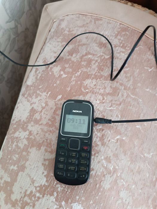 Сотовые(мобильные)телефоны , рабочие