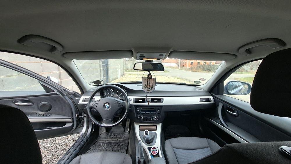 Vând BMW, 318 D, 2009 Decembrie,capacitate cilindrica1995,facelift.