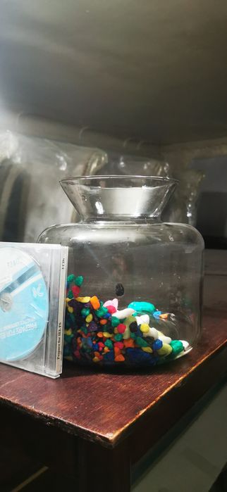 Аквариум 5 литр, с камнями