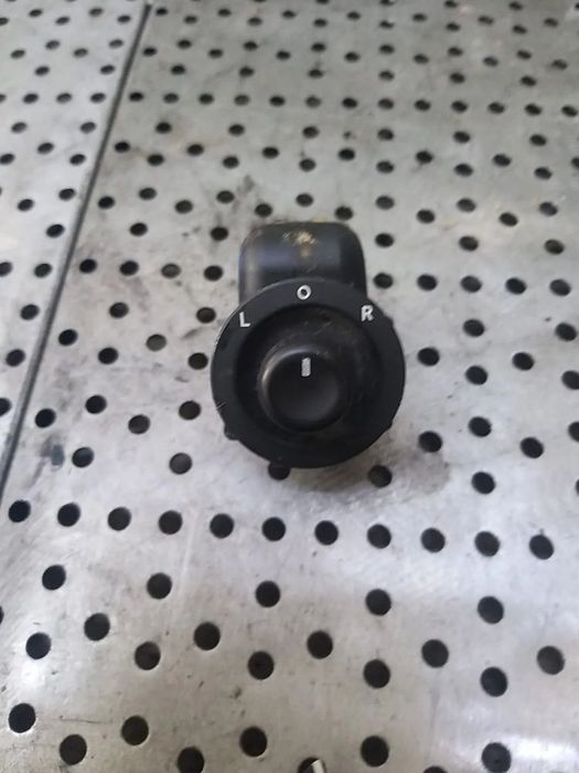 Buton reglaj oglinzi jeep compass 1 mk49 04602788aa
