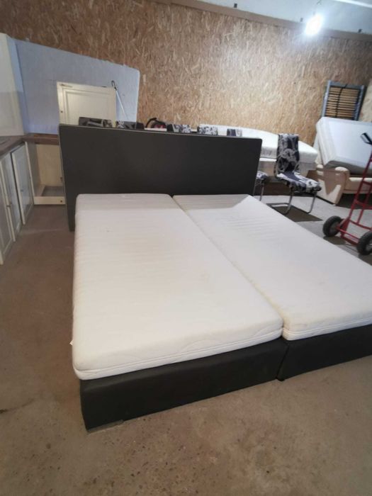 pat 180x200 cu saltele