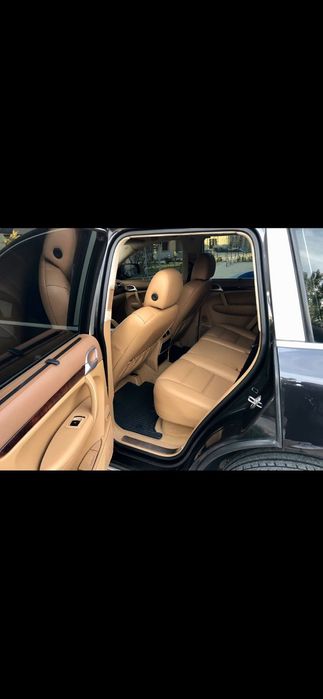 Продам Porsche Cayenne в идеальном состоянии