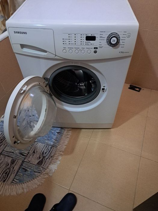 Продается стиральная машина Samsung 4.5kg рабочий в отличном состоянии