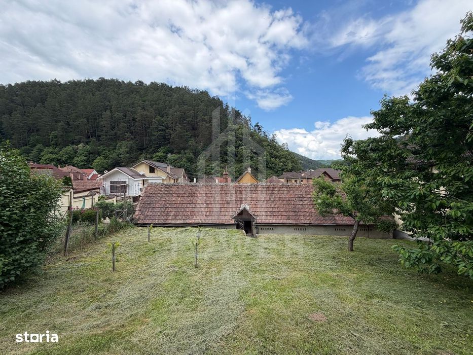 Casă rustică de vânzare în Tilișca, (Marginimea Sibiului)