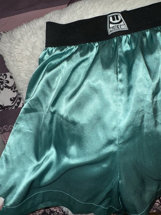 Къси панталони PAUSE