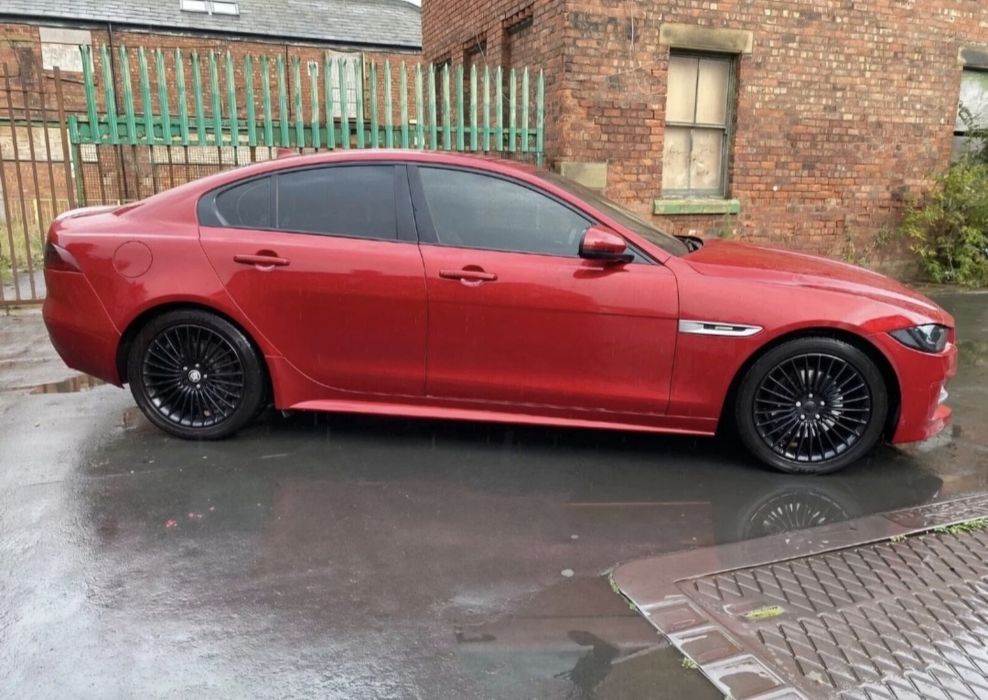 Dezmembrez jaguar xe 2016