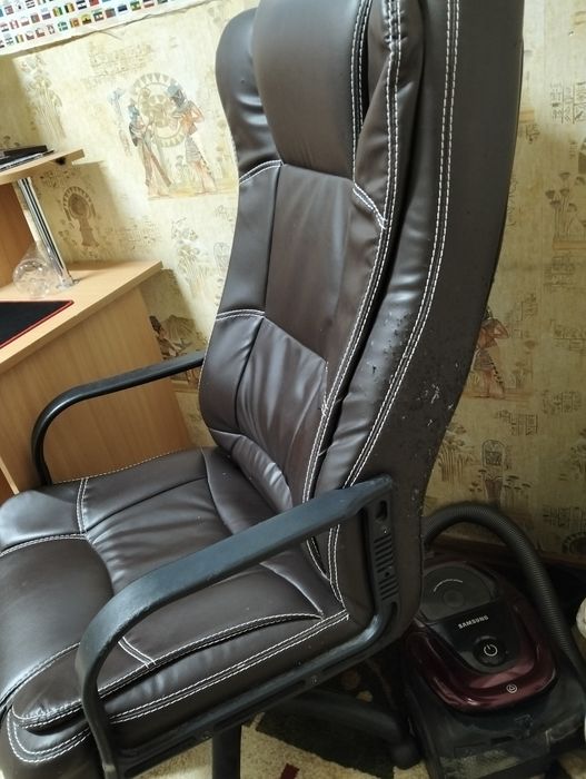 Продам компьютерное кресло / кресло руководителя