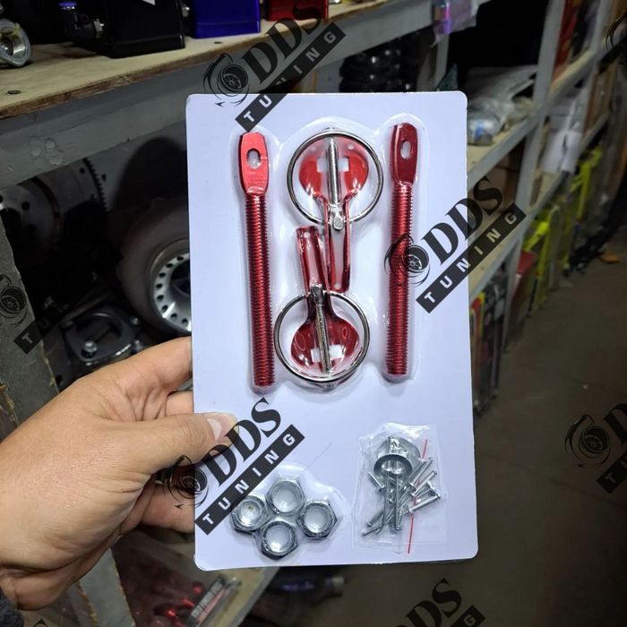 Спортивный замок капота