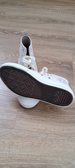 Нови детски кецове Конвърс Чък Тейлър р-р 35