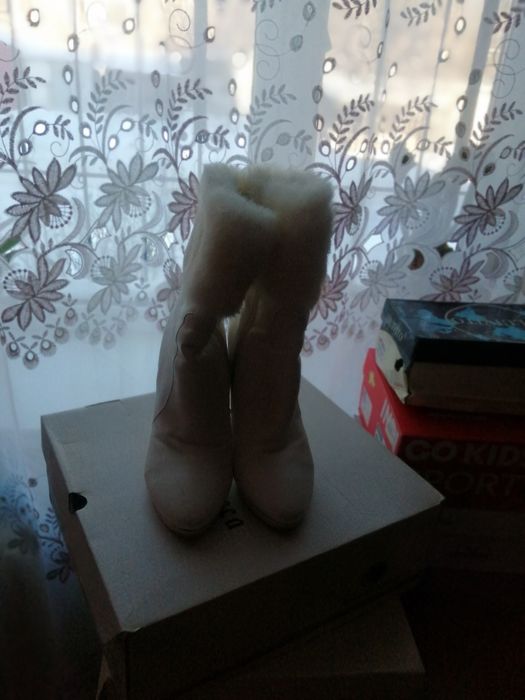 Обмен полу сапожки все разные .