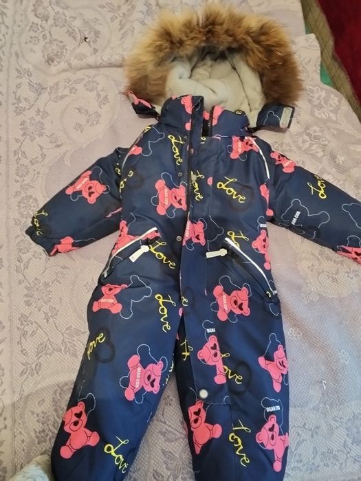 Продам зимний комбинезон размер 80.