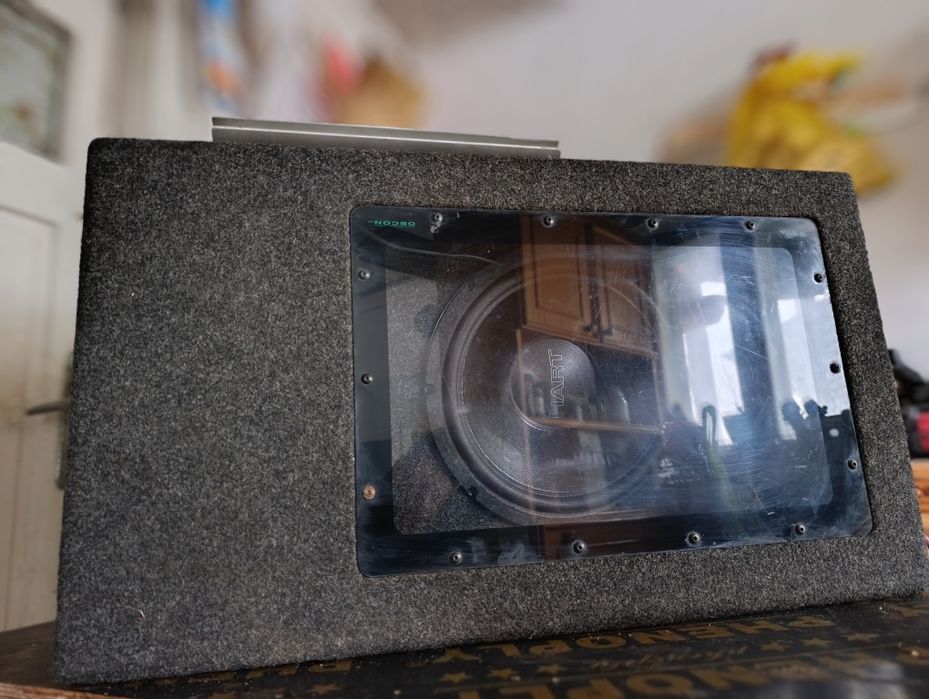 Баскаса със усилвател за кола hart,magnat 4000