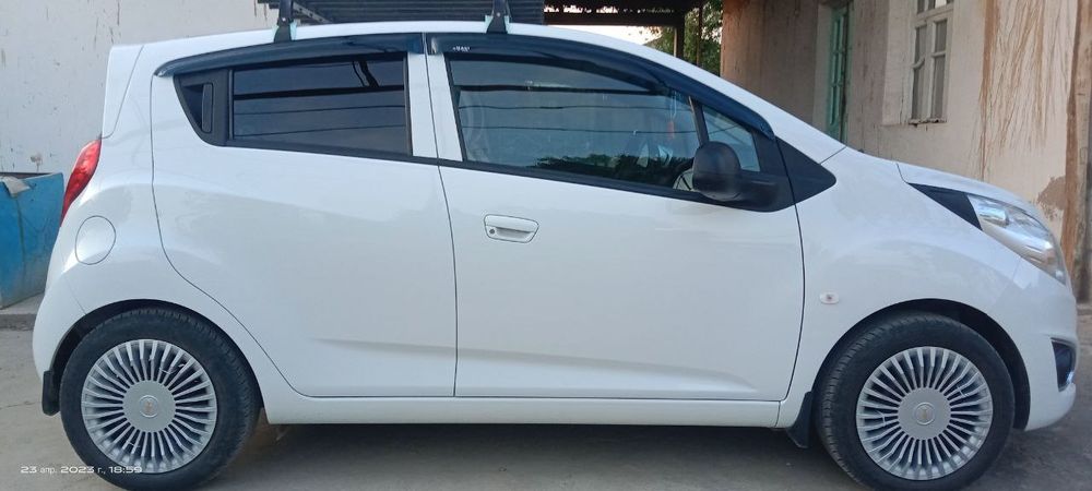 Продам свою машину спарк