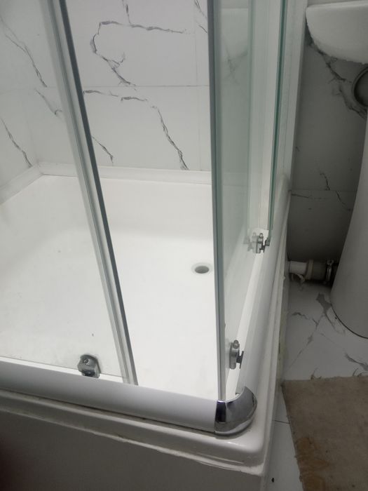 1200 ming sum Srochno prodayotsya noviy kabina