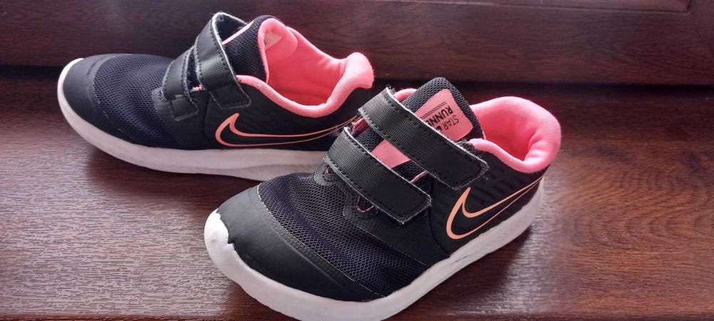 Детски маратонки Найки Nike за момиче 27 номер