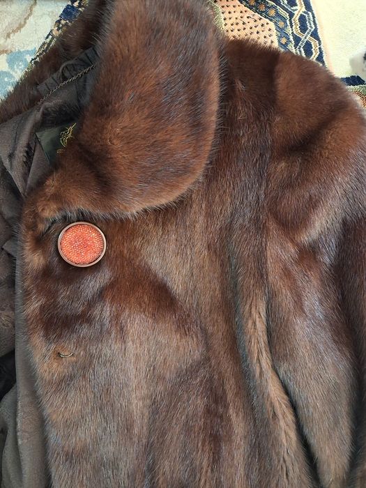 Продам норковую шубу