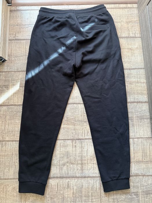 Vand Pantaloni Hugo