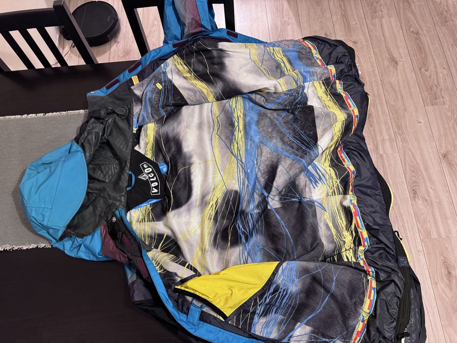 Сноуборд яке Volcom XL