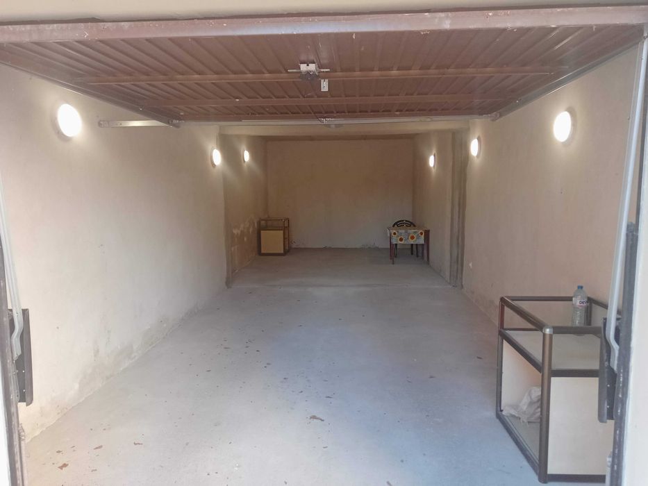 Продава се Гараж / Паркомясто в Велико Търново, Център - 44 кв.м за 910 €/кв.м - Снимка #3