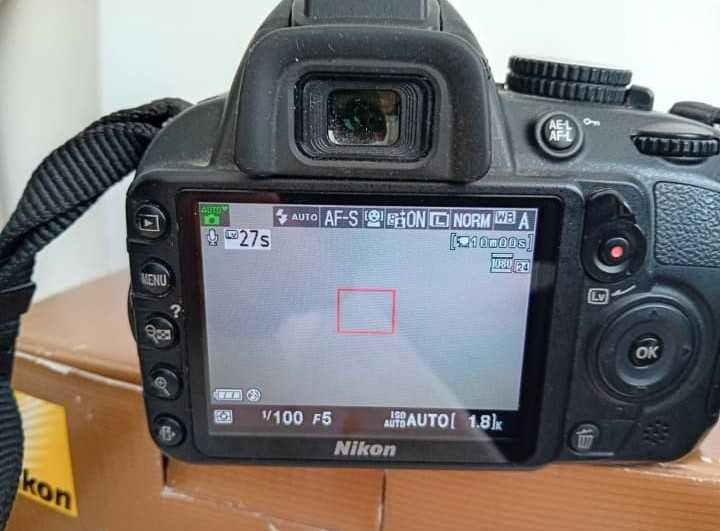 Nikon D3100 cu geanta transport