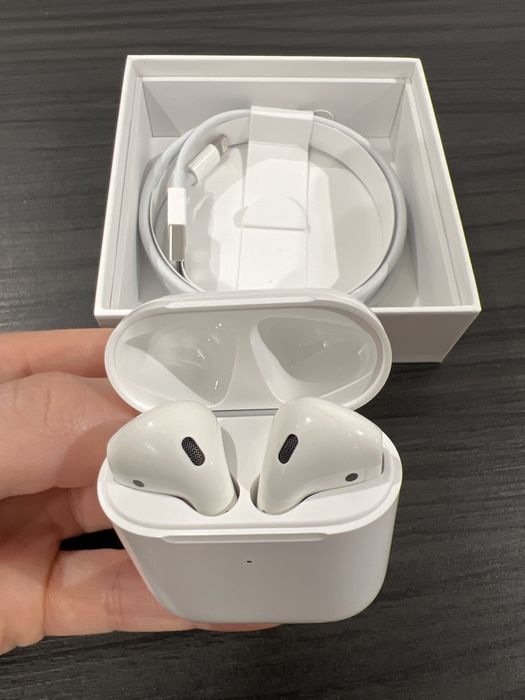 Apple AirPods Gen 2 - doar o casca functionala + cutie