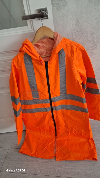 Плащь дождевик непромокаемыйй