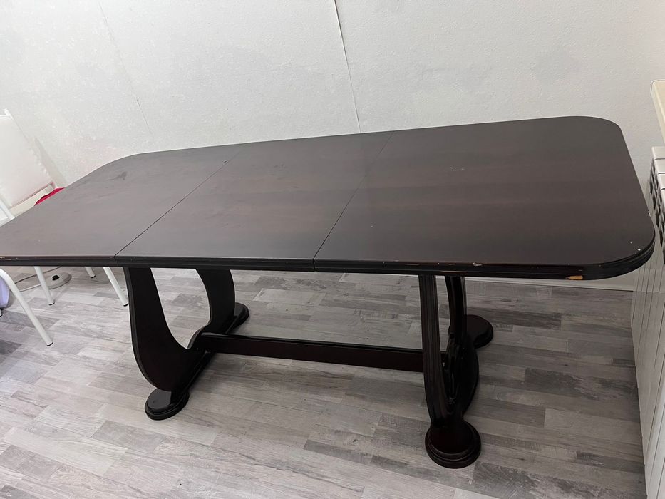 Продам стол гостиной дерево натуральный