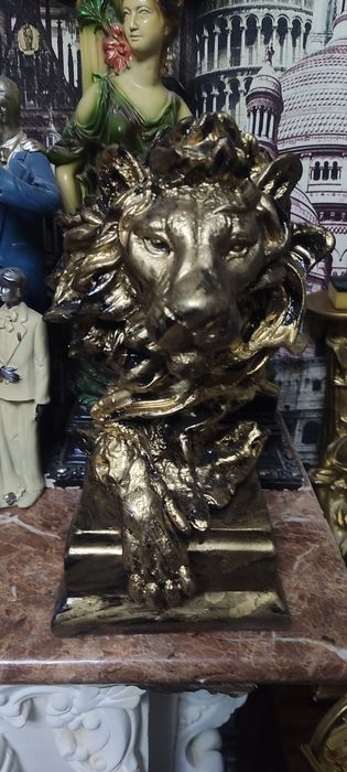 Статуэтки продам