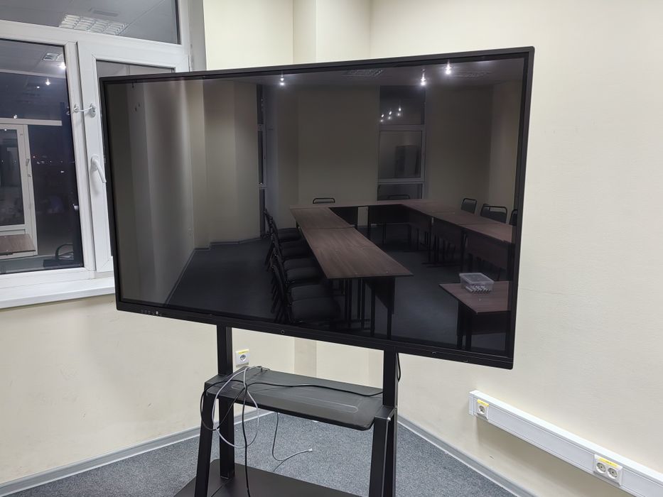 Продам интерактивную доску.