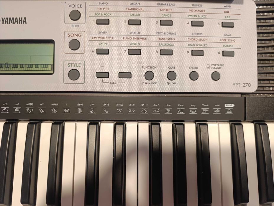 Синтезатор Yamaha YPT-270