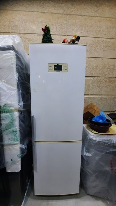 Зудлик билан LG холодильник сотилади
