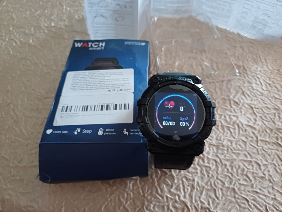 Продавам Smart часовник!