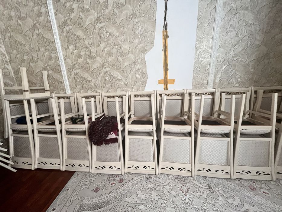 Стулья 19шт срочно