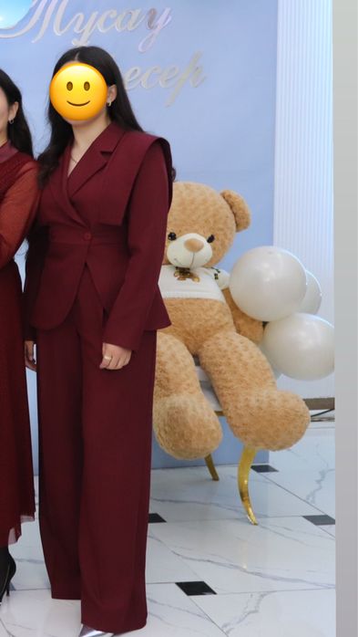 Продам вечернее двойка костюм