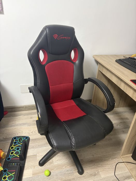 Scaun gaming birou