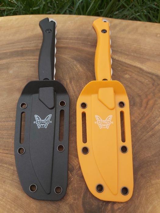 Компактен ловен нож Benchmade Flyway с кания, 2 цвята