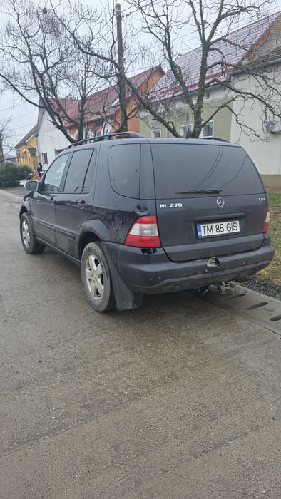 Mercedes ML270 / manual /  Cui tractare/ avariat / impozit 2026 platit
