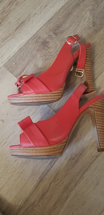 Продам туфли 37 размера