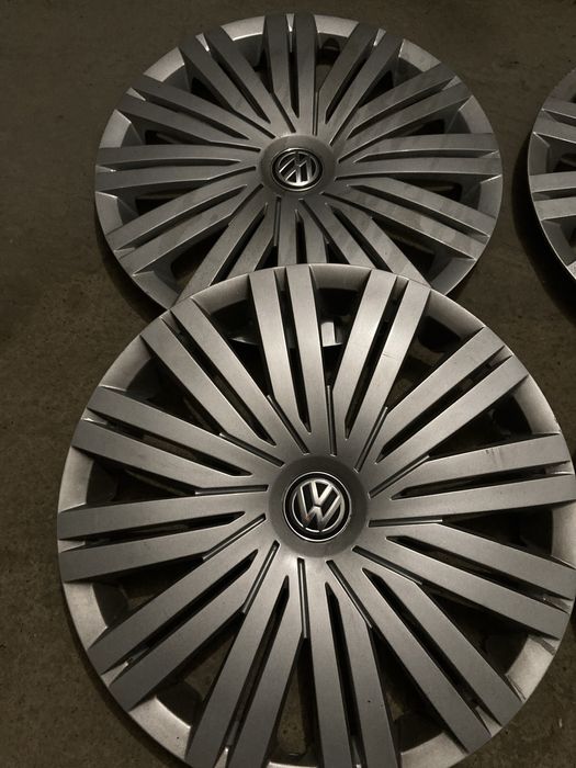 Продам оригинальные колпаки Volkswagen