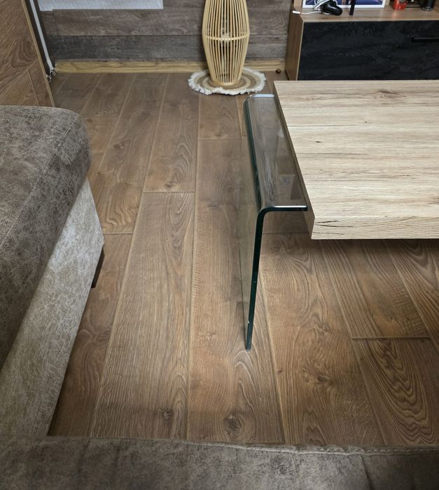 Холна маса  MONIKA - без забележка!