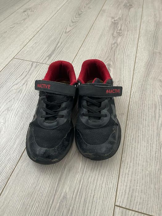 Кроссовки, кеды и сандалии для мальчика