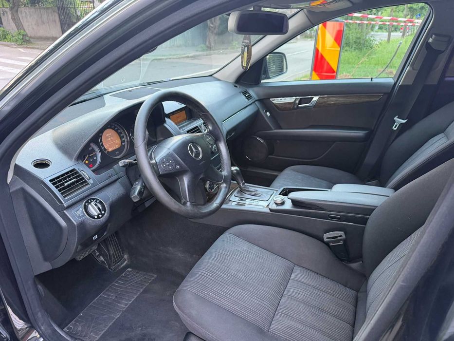 Mercedes-Benz C-Class 2008 2.2 CDI • 177 CP • Automat •