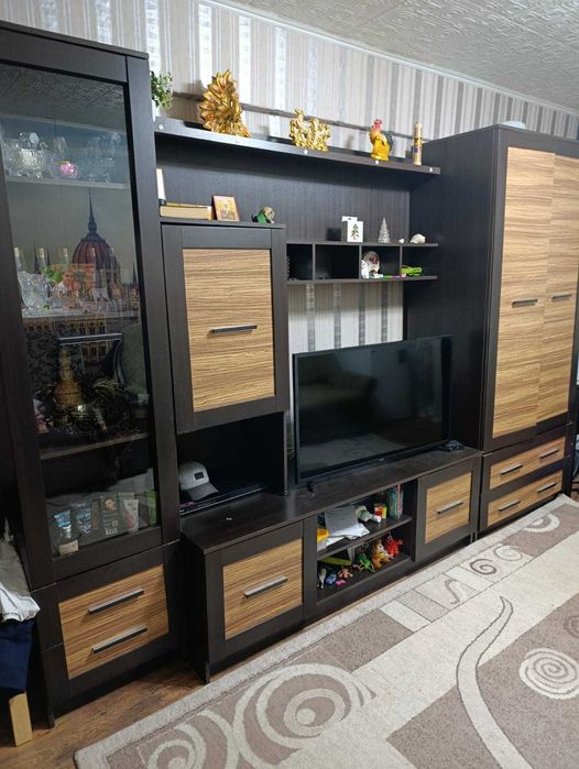 Продам стенку б/у