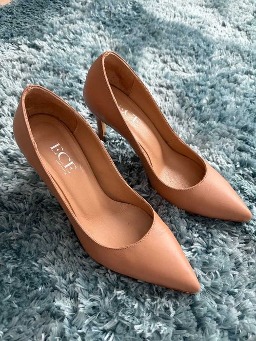 "Голи" обувки на висок ток, 36р