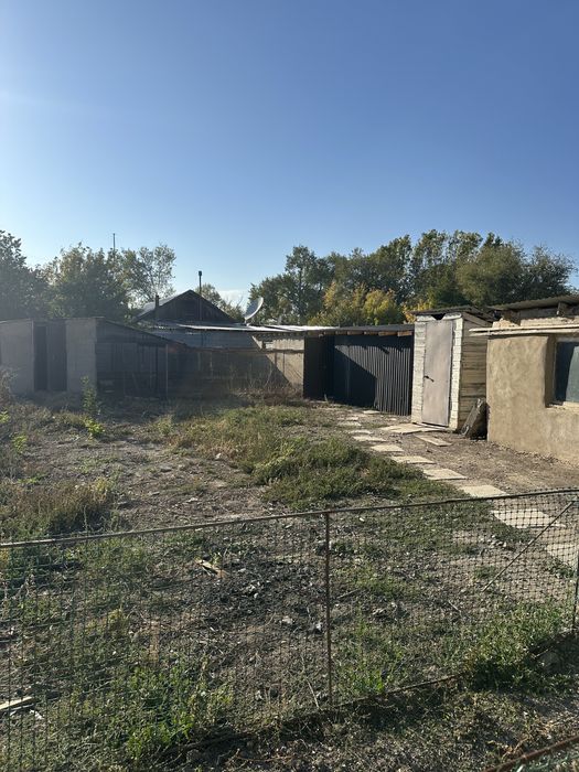 Продам дом с большим участком