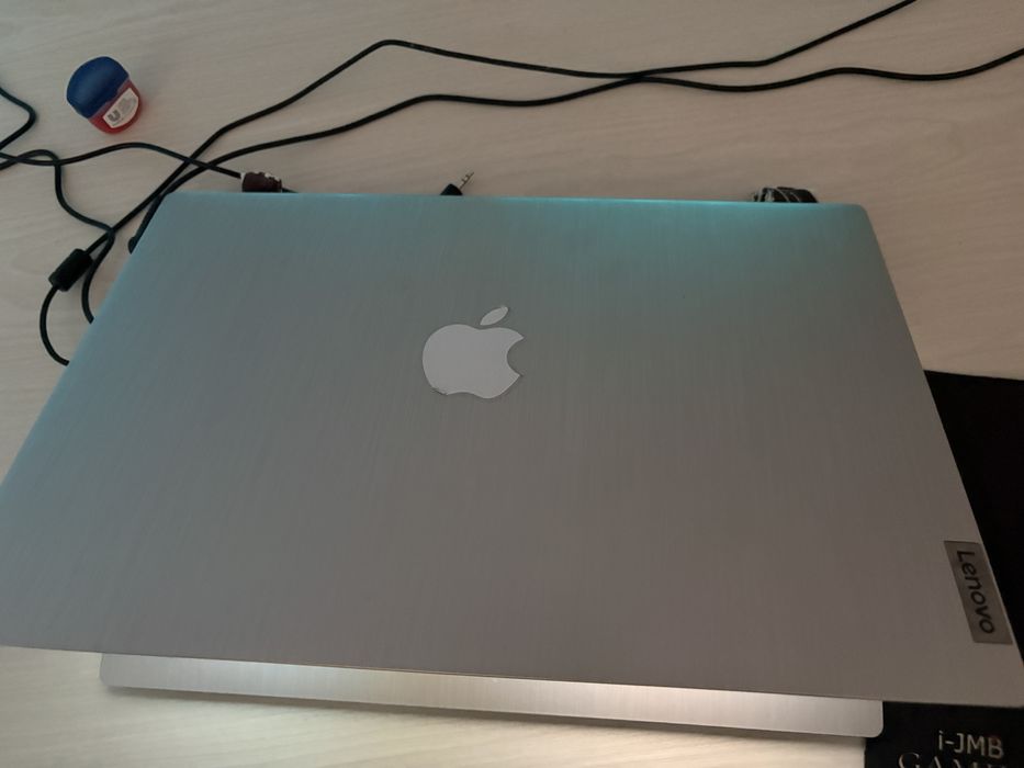 VAND URGENT Laptop lenovo in perfecta stare