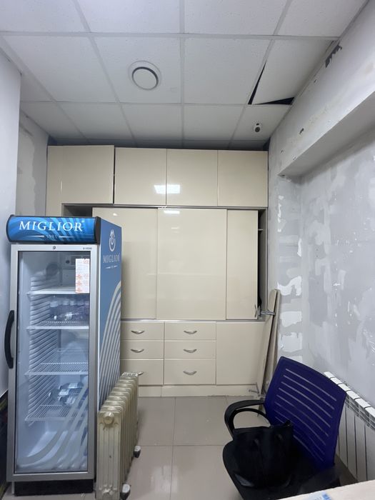 Шкаф и ресепшен