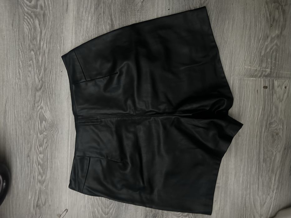 Коженная юбка шорты ZARA